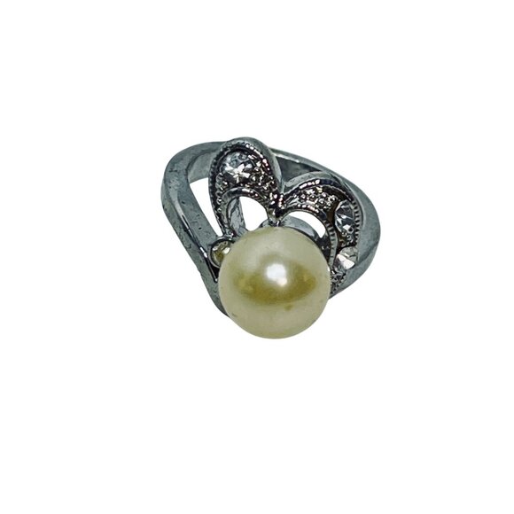 Silver Tone Ring With Faux Pearl & Rhinestone Accents Size 5 1/2 (R444) - Picture 5 of 7